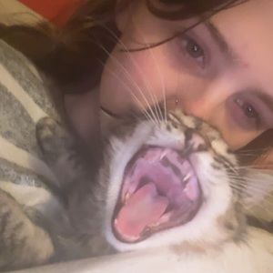 Meet your Posher, Raegan